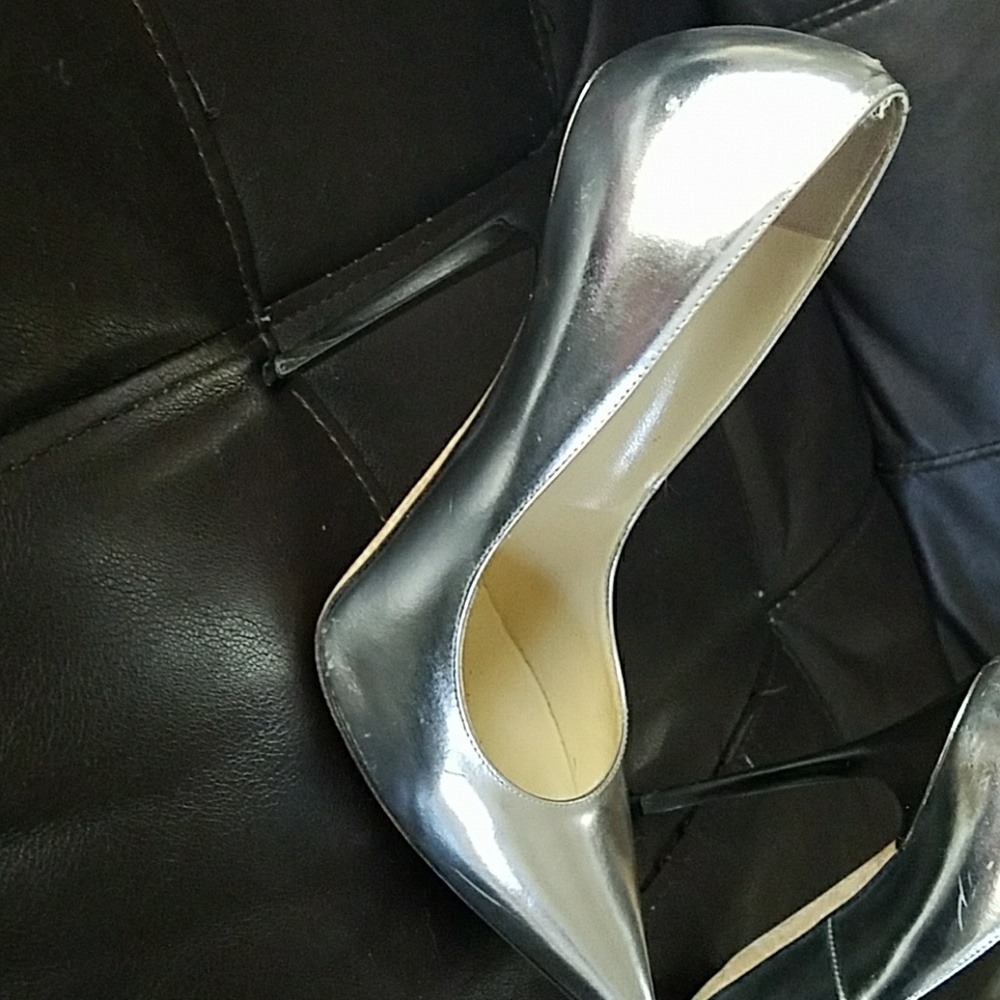 Jimmy Choo Anouk Silver Mirror Leather - Picture 8 of 8